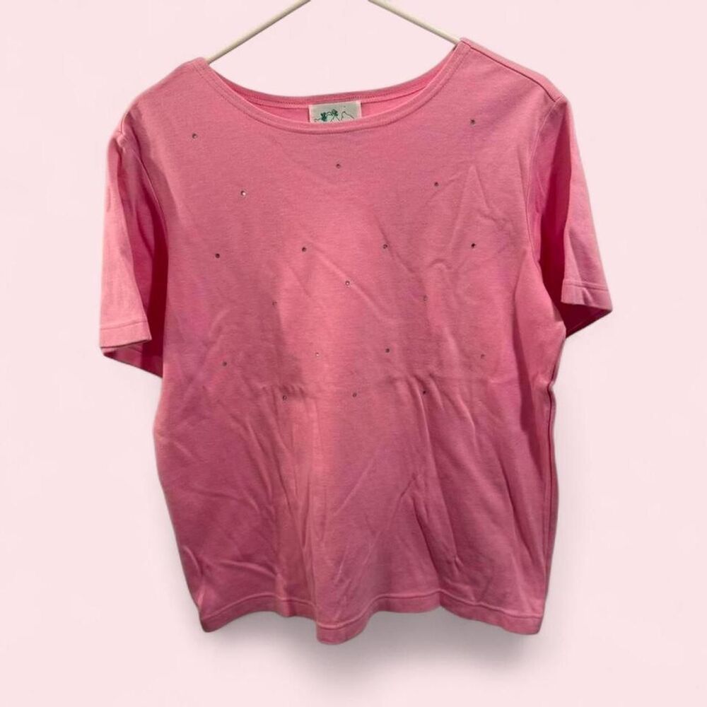 The quicker factory. Pink rhinestone tee with a cute design.